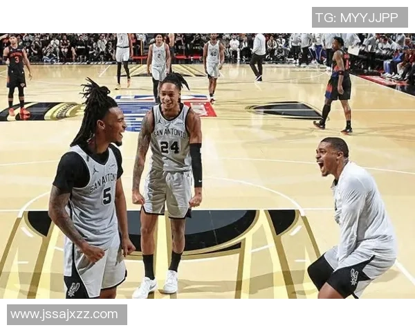 马刺与勇士的巅峰对决11日激战即将上演球迷期待精彩瞬间